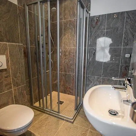 Burg Gutenfels Hotel *