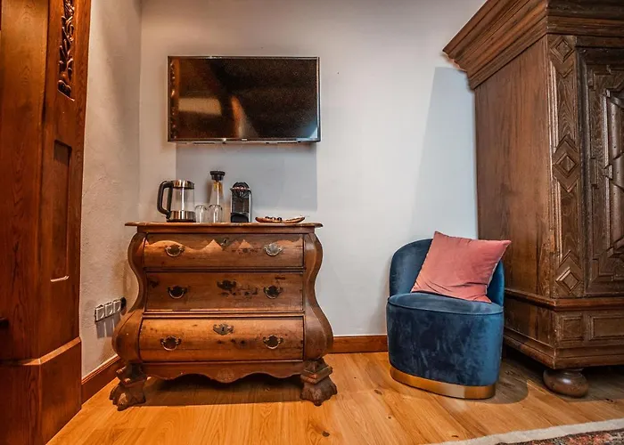 Burg Gutenfels Hotel *